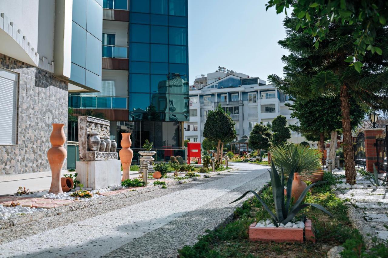 Onkel Rada Apart Hotel Анталия Екстериор снимка