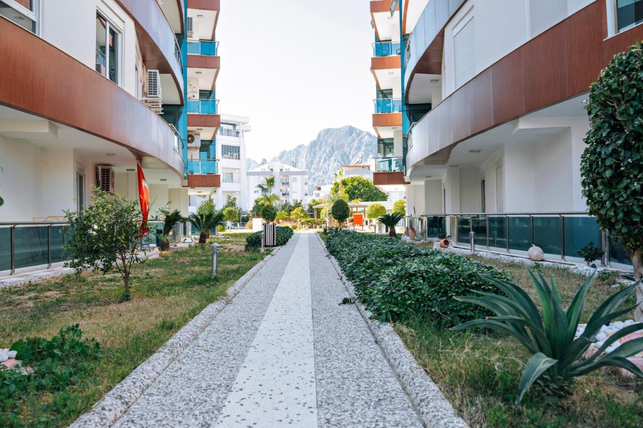 Onkel Rada Apart Hotel Анталия Екстериор снимка